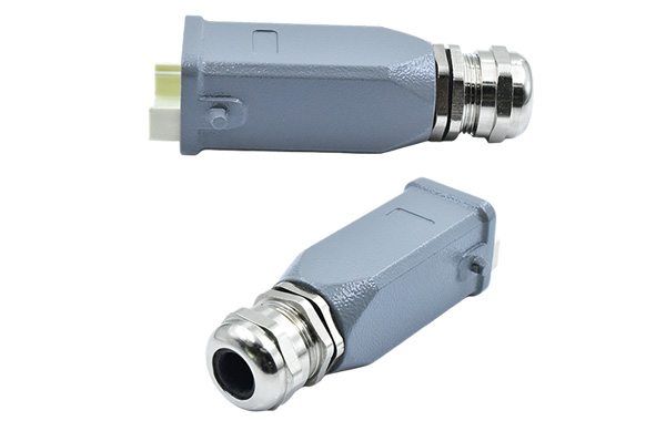 What are the advantages of Heavy-Duty Connectors?